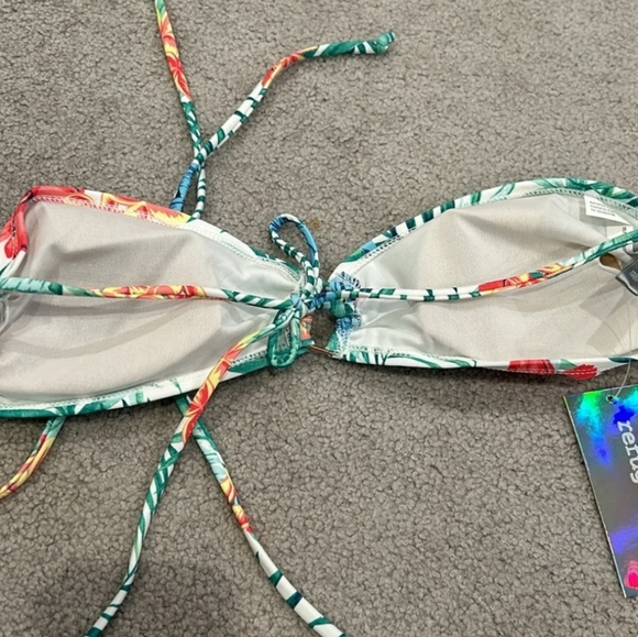 👙3 PIECE 🌺TROPICAL BIKINI AND WRAP SET👙🌺 NWT - Picture 4 of 6